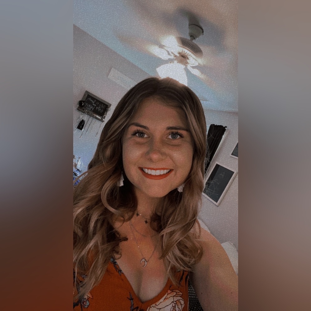 Meet your Posher, Leanna